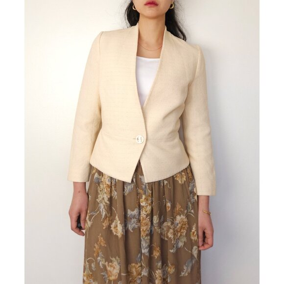 Vintage Givenchy collarless deep V neck blazer neutral cream, tailored jacket - Picture 3 of 16